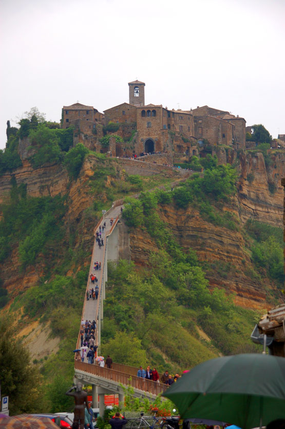 Civita di Bagnoregio Civita-di-Bagnoregio-Tour