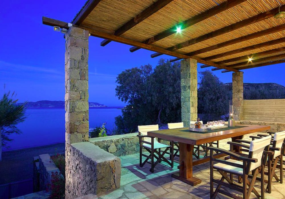 Milos villa1 7