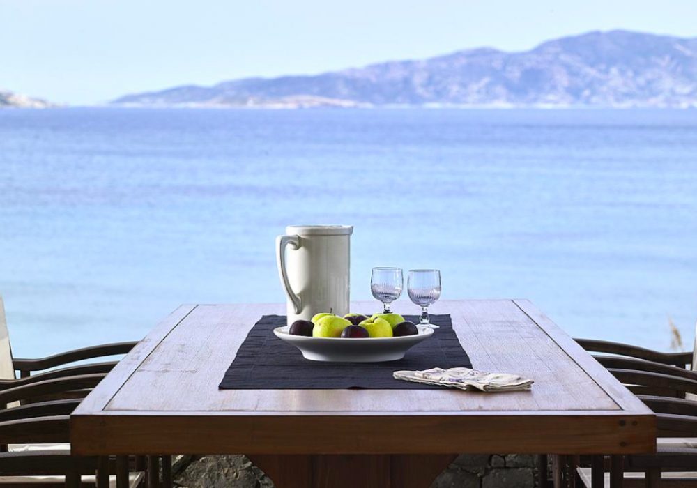 Milos villa1 8