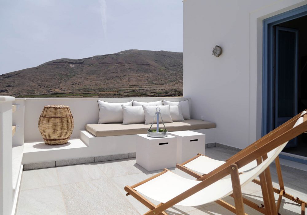 Santorini villa1 5