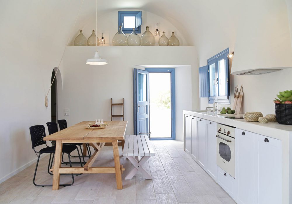 Santorini villa1 7